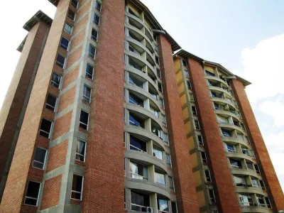Cómodo Apartamento En Venta Mirávila 25-15267
