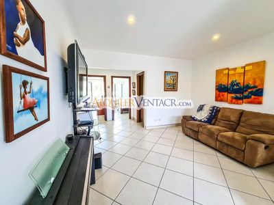  CONDO AMUEBLADO DE 282 M2 CON PISCINA EN BELLO HORIZONTE ESCAZU