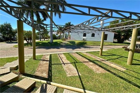 Condominio ALTERRA - Amplia Residencia en esquina Foto 3 de 10