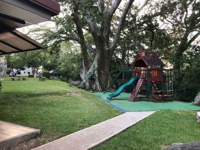 Condominio Avalon Santa Ana. Apartamento amueblado