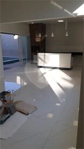 Condomínio com 3 quartos à venda em Condomínio Belvedere - MT