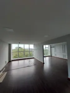 Conjunto Comercial de 2 Salas à Venda no Shopping Mestre Álvaro Foto 1 de 16