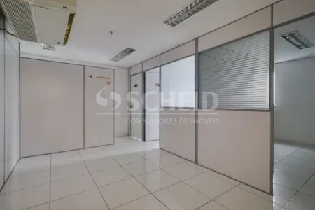 Conjunto Comercial na Adolfo Pinheiro - 4 Salas Unificadas e 4 Vagas de Garagem