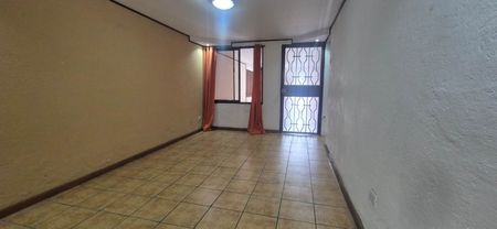  CURRIDABAT ¡¡¡ RESIDENCIAL  CASA 1 NIVEL 2 HAB + OFICINA COCHERA