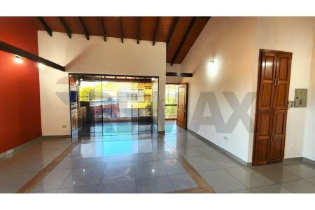 Departamento - Alquiler - Pinoza, Paraguay Foto 2 de 21