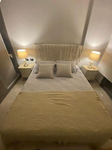 Departamento de 2 dormitorios amoblado de 77 m2 Edificio Molas 1321