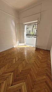 Departamento En Alquiler En Balvanera Con Balcón