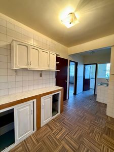 DEPARTAMENTO EN ALQUILER EN EL PTRADO! 4 DORMITORIOS + ESCRITORIO Imagem 3 de 9