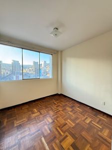 DEPARTAMENTO EN ALQUILER EN EL PTRADO! 4 DORMITORIOS + ESCRITORIO Imagem 6 de 9