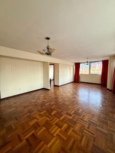 DEPARTAMENTO EN ALQUILER EN EL PTRADO! 4 DORMITORIOS + ESCRITORIO Imagem 2 de 9