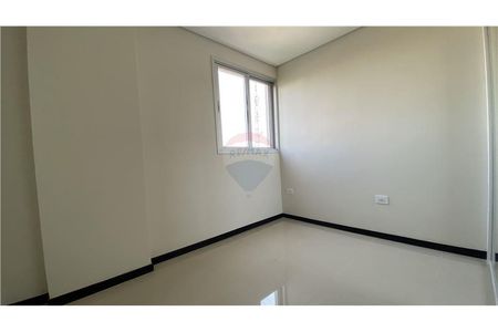 DEPARTAMENTO - VENTA - PARAGUAY ASUNCIÓN MBOCAYATY Foto 7 de 10