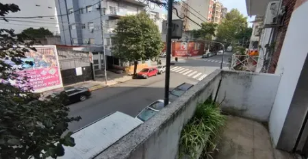 Depto.tipo Casa De 3 Ambientes En Venta En Caballito