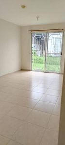  DISPONIBLE  CASA  VACÍA ALQUILER ARBOLEDAS CHORRERA