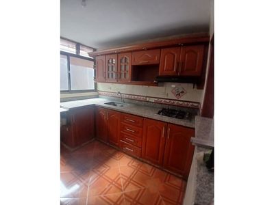 DISPONIBLE PARA LA VENTA 