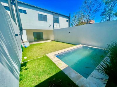 Duplex a estrenar barrios Las Colinas/Loma pyta de Asunción