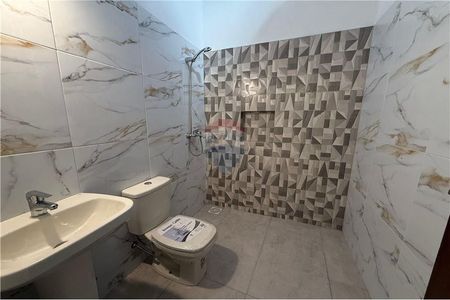 DUPLEX MODERNO A ESTRENAR ZONA COL SEK Foto 5 de 8