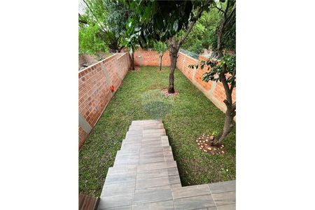 DUPLEX MODERNO A ESTRENAR ZONA COL SEK Foto 3 de 8