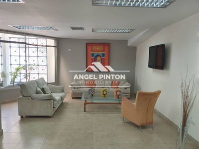 EDIFICIO COMERCIAL ALQUILER VENTA CALLE 72 MARACAIBO API 7215