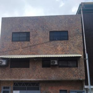 Edificio Comercial Catia, Caracas