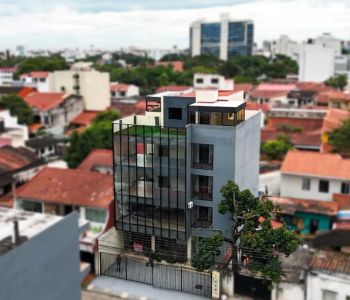 Edificio Comercial de 5 Niveles en Venta - Zona Norte