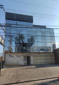 EDIFICIO COMERCIAL EL VIÑEDO