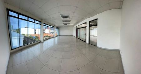  EDIFICIO DE 520 M2 PARA OFICINAS SOBRE BOULEVARD DENT SAN PEDRO