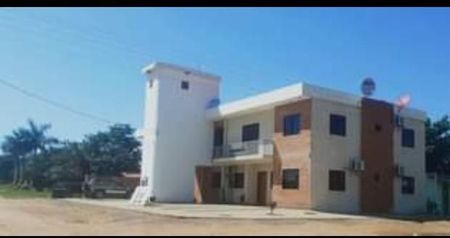 Edificio de 8 departamentos en venta en Limpio Foto 2 de 8