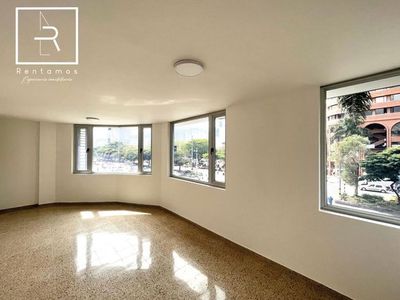 edificio en arriendo en alpujarrra. Cod A10665