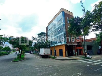Edificio en Arriendo en Cristo rey, Medellín