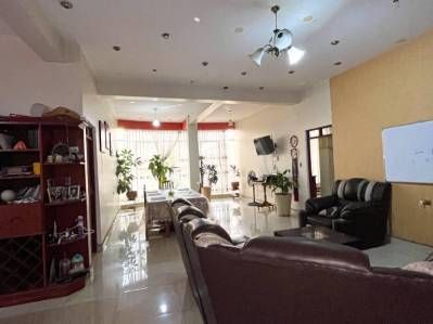 EDIFICIO EN VENTA -VIVIENDA Y COMERCIO Foto 6 de 11