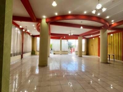 EDIFICIO EN VENTA -VIVIENDA Y COMERCIO Foto 8 de 11