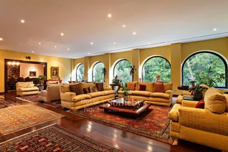 Edifício icônico e completo próximo ao Parque do Povo