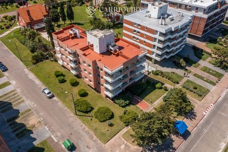 EDIFICIO LAS OLAS -ALQUILA APARTAMENTO 3 DORMITORIOS , 2 BAÑOS