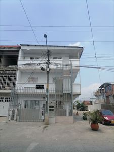  Edificio para comprar en Cali, Colombia Imagem 4 de 16