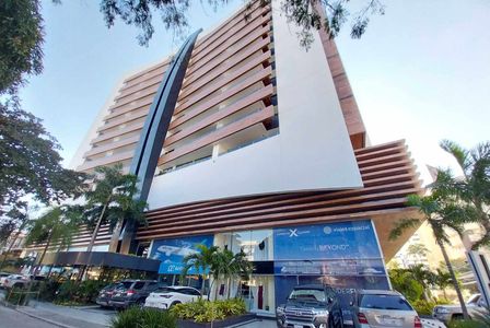 🔹 EN ALQUILER – LUJOSO DPTO EN COND. MADERO RESIDENCES 🔹