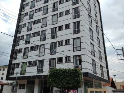 EN ALQUILER  MONOAMBIENTE COMPLETAMENTE AMOBLADO