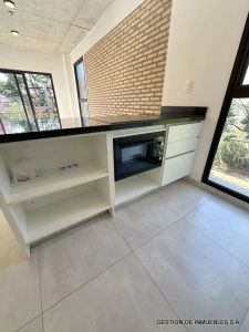 EN BARRIO JARA ALQUILO A20-69-1B7 Foto 2 de 11