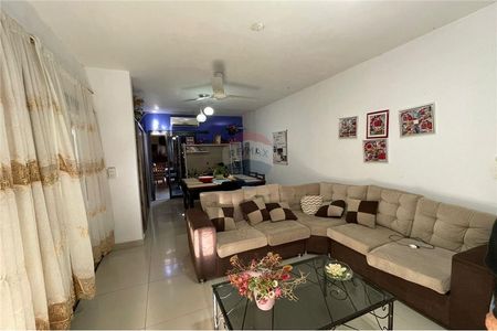 EN VENTA AMPLIA Y HERMOSA CASA