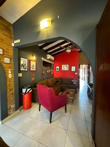 EN VENTA – HERMOSA CASA CON PISCINA EN VILLA ELISA