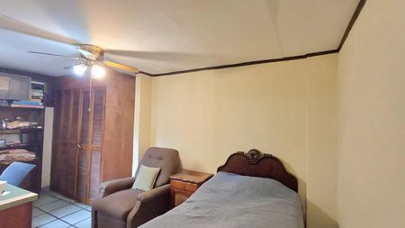 En Venta Hermosa Casa en Curridabat. Foto 9 de 10