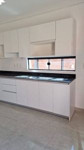 EN VENTA – HERMOSA CASA ESTRENAR EN FERNANDO DE LA MORA – ZONA NORTE