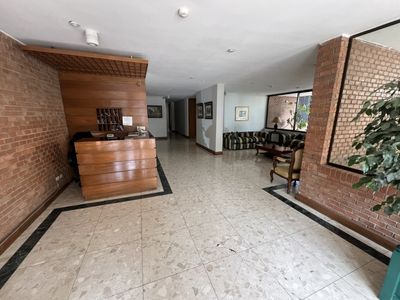 ESPECTACULAR PENTHOUSE DE 5 DORMITORIOS 5 BAÑOS EN EL CENTRO