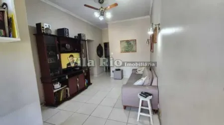 Excelente apartamento em Irajá com elevador.