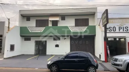 Excelente barracão, com pintura nova, próximo a Upa da Santa Felícia