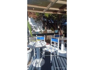 Excelente Casa Comercial a Pasos Avenida Principal