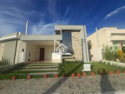 Excelente casa recém construída no Cond. Ecoville 1, 3 quartos (2 suítes), Energia solar