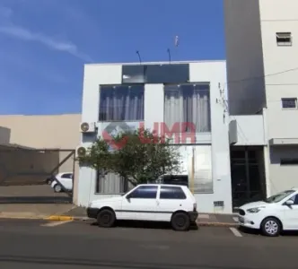 EXCELENTE PRÉDIO COMERCIAL PARA LOCAÇÃO COM 6 SALAS NA REGIÃO CENTRAL DE BAURU