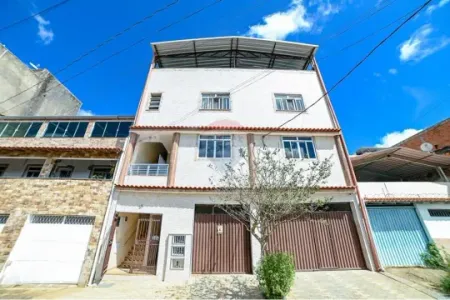 Excelente Quarto e sala com terraço em comum