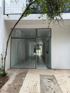 Exclusiva Propiedad en Alquiler: Ideal para Oficinas Corporativas, Gimnasios de Vanguardia, Centros de Estética Premium o Modernos Call Centers.