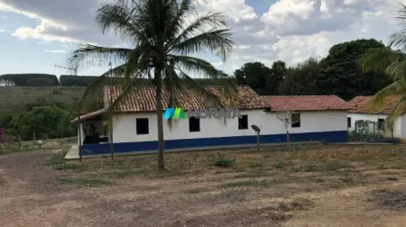 FAZENDA À VENDA - 182 HECTARES - TRÊS MARIAS (MG)